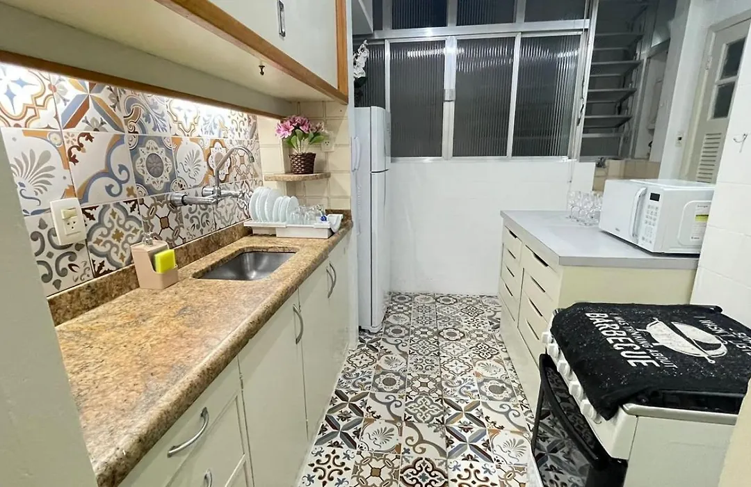 Amplo 2 Quartos e Estacionamento - BC537-204-1